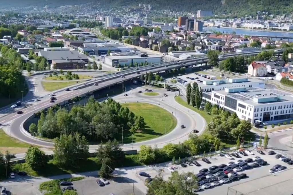 Apartamento Fin Sentralt Hybel I Drammen Exterior foto